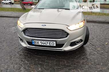 Седан Ford Fusion 2015 в 