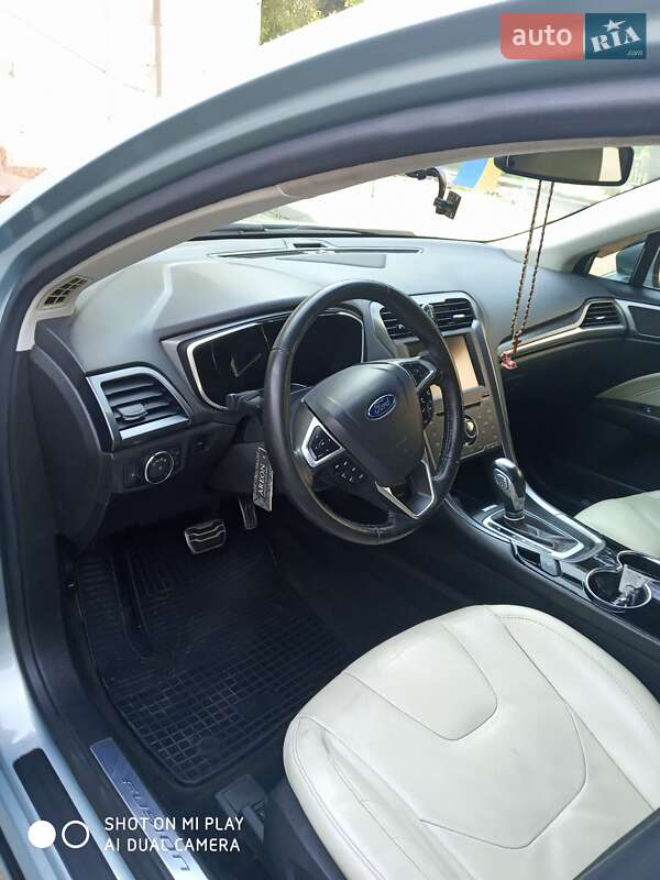 Седан Ford Fusion 2014 в Кропивницком