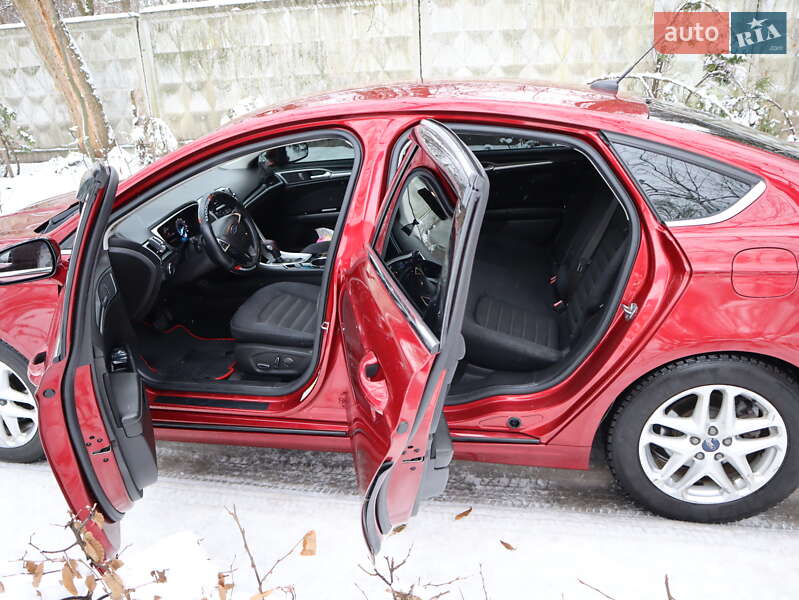 Седан Ford Fusion 2013 в Киеве