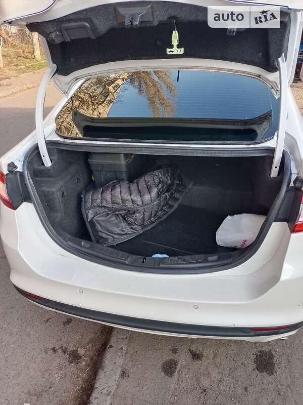 Седан Ford Fusion 2015 в Одесі
