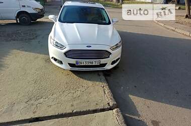 Седан Ford Fusion 2015 в Одесі