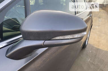 Седан Ford Fusion 2013 в 