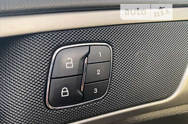 Седан Ford Fusion 2013 в 
