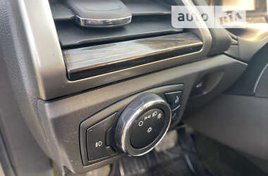 Седан Ford Fusion 2013 в 