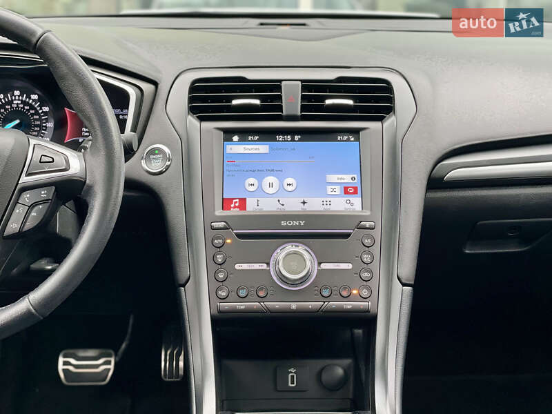 Седан Ford Fusion 2016 в Одесі