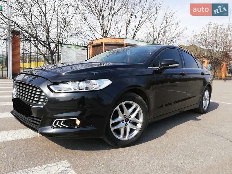 Седан Ford Fusion 2013 в Александрие