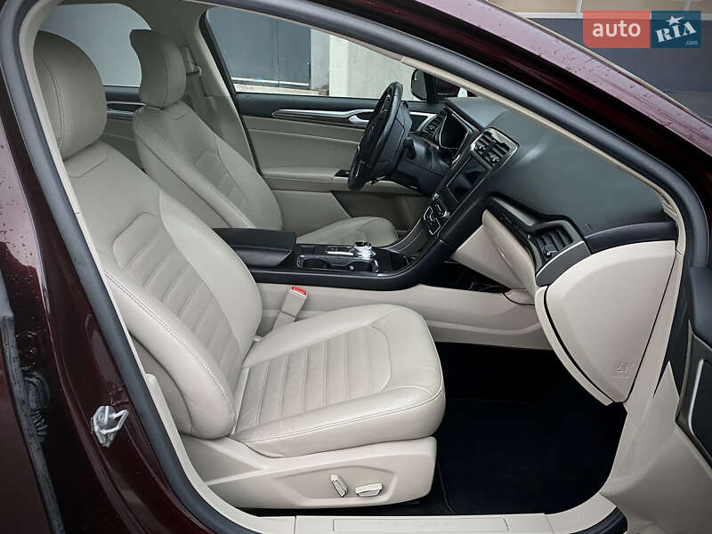 Седан Ford Fusion 2016 в Івано-Франківську