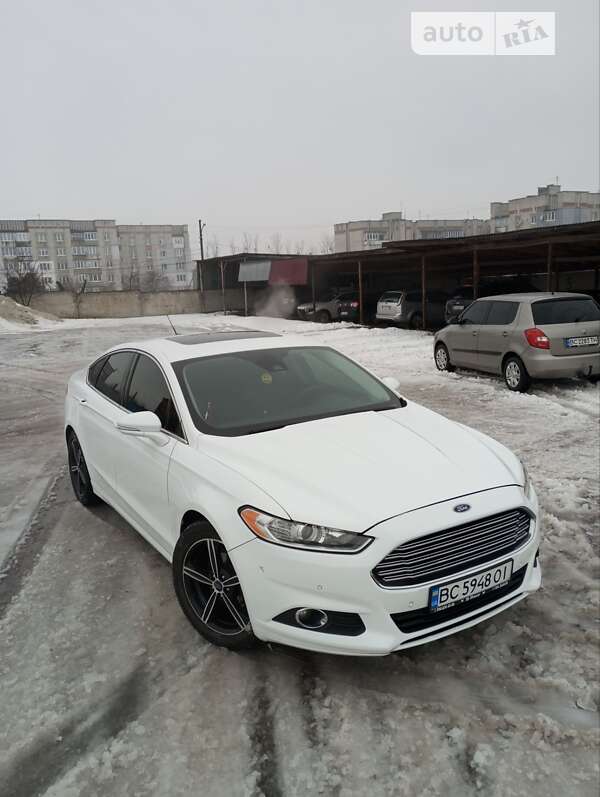 Седан Ford Fusion 2013 в Червонограде