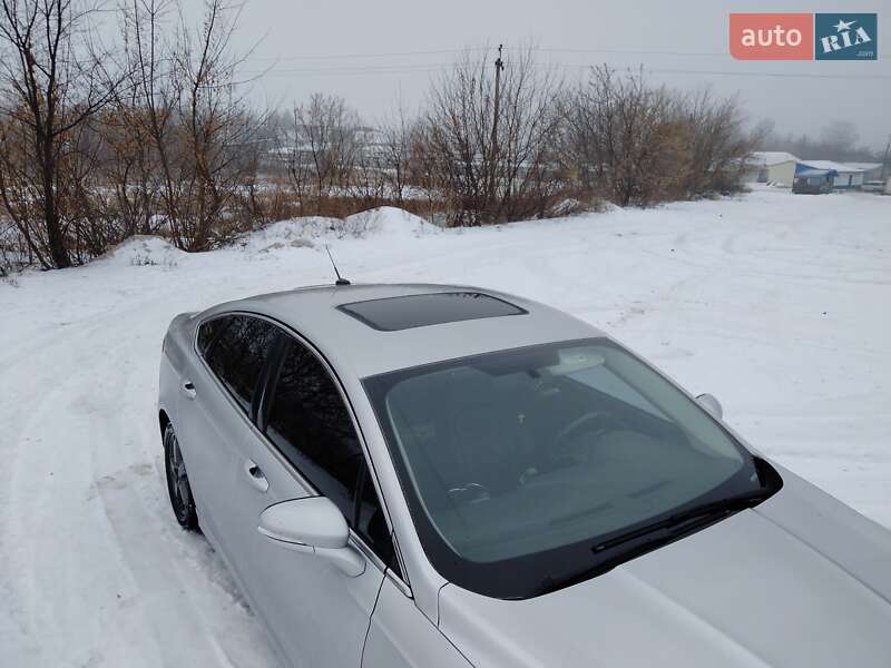 Седан Ford Fusion 2014 в Благовіщенську