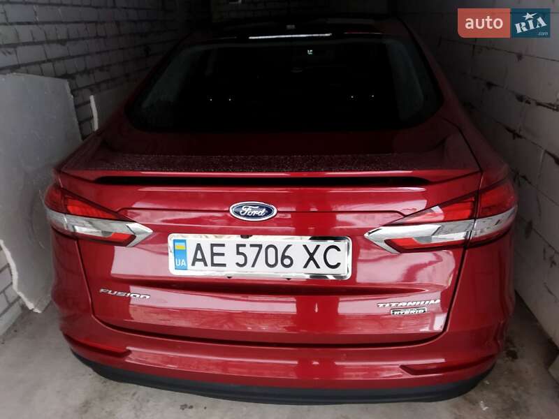Седан Ford Fusion 2019 в Днепре