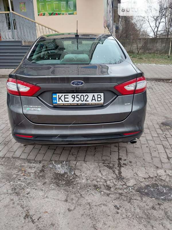 Седан Ford Fusion 2015 в Павлограде