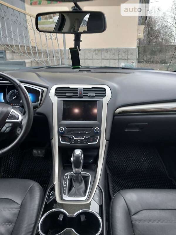 Седан Ford Fusion 2015 в Павлограде