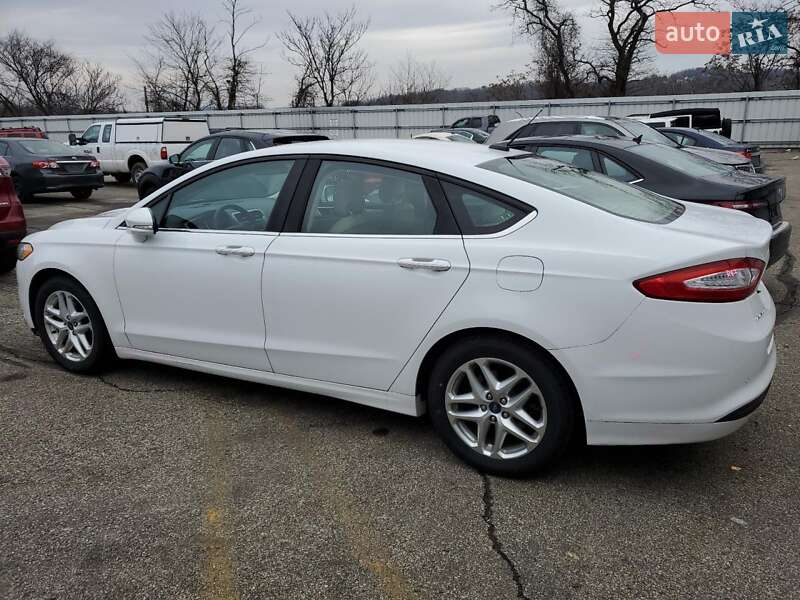 Седан Ford Fusion 2016 в Кропивницькому