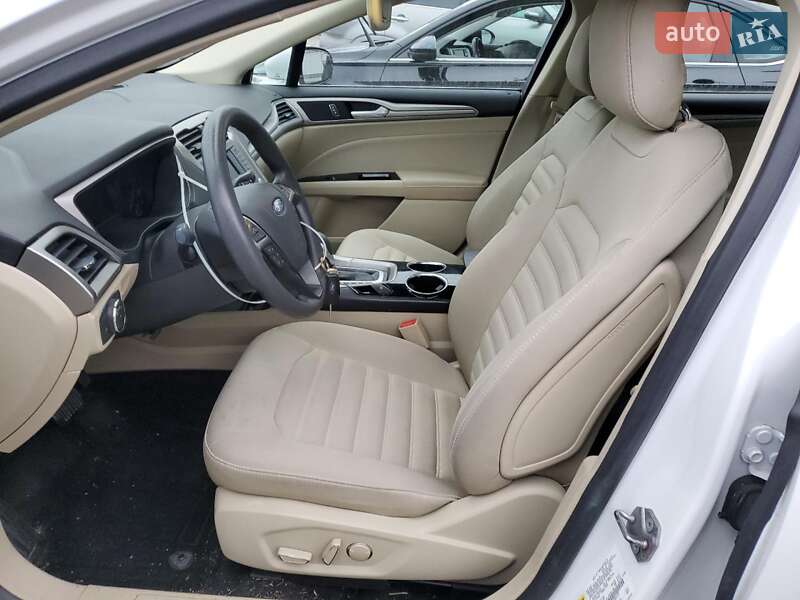 Седан Ford Fusion 2016 в Кропивницькому