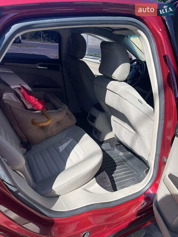 Седан Ford Fusion 2016 в Києві фото 4 Седан Ford Fusion 2016 в Києві