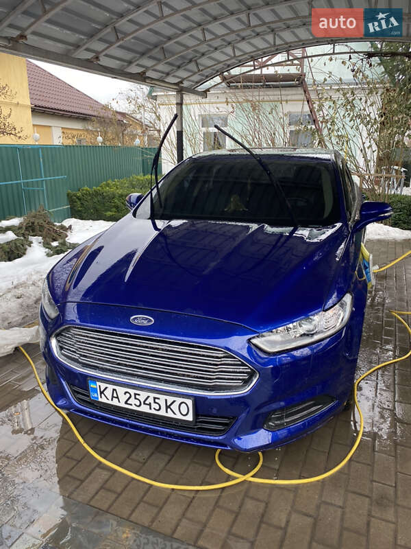 Ford Fusion 2016