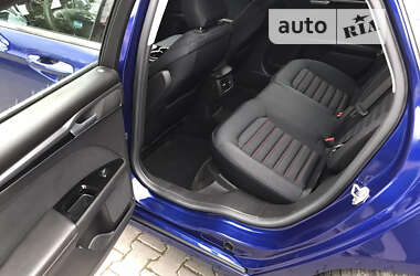 Седан Ford Fusion 2015 в 