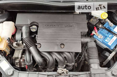Хетчбек Ford Fusion 2003 в Чернігові