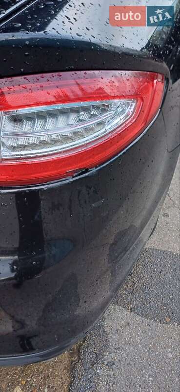 Седан Ford Fusion 2013 в Львові