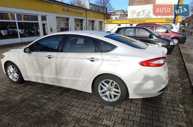 Седан Ford Fusion 2012 в 