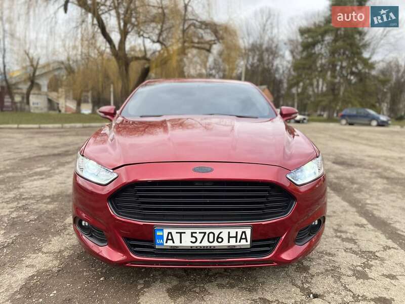 Седан Ford Fusion 2015 в Івано-Франківську
