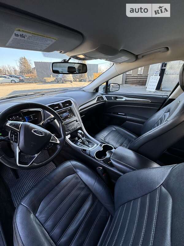 Ford Fusion 2015