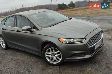 Седан Ford Fusion 2012 в Маневичах