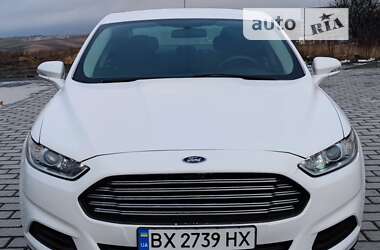 Седан Ford Fusion 2014 в Ровно