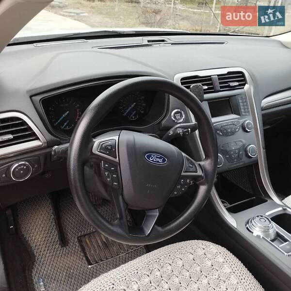 Седан Ford Fusion 2019 в Киеве фото 8 Седан Ford Fusion 2019 в Киеве