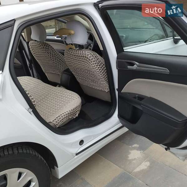 Седан Ford Fusion 2019 в Киеве фото 14 Седан Ford Fusion 2019 в Киеве