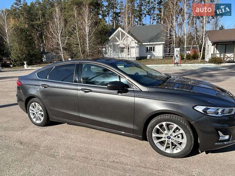 Седан Ford Fusion 2020 в Виннице