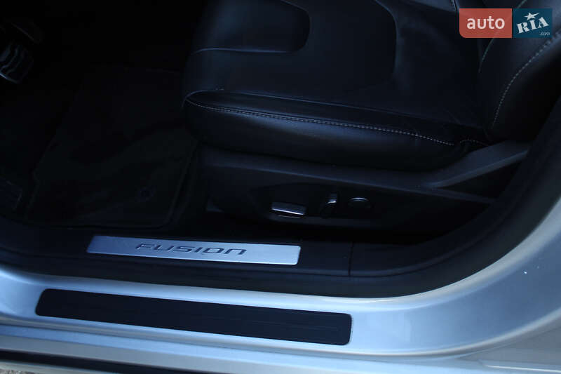 Седан Ford Fusion 2015 в Бориславе