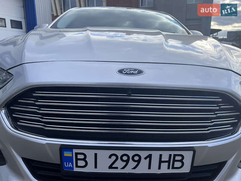 Седан Ford Fusion 2013 в Полтаві