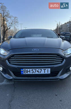 Седан Ford Fusion 2014 в Миколаєві