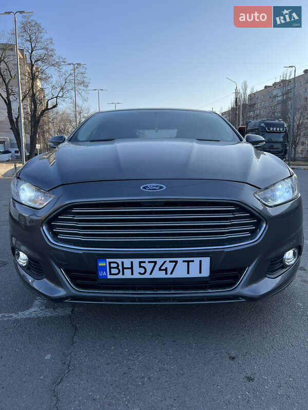 Седан Ford Fusion 2014 в Миколаєві