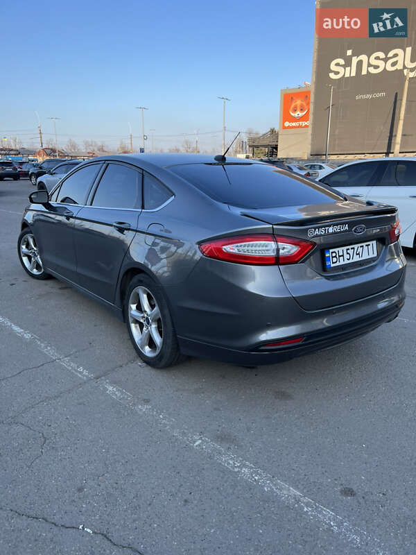 Седан Ford Fusion 2014 в Миколаєві