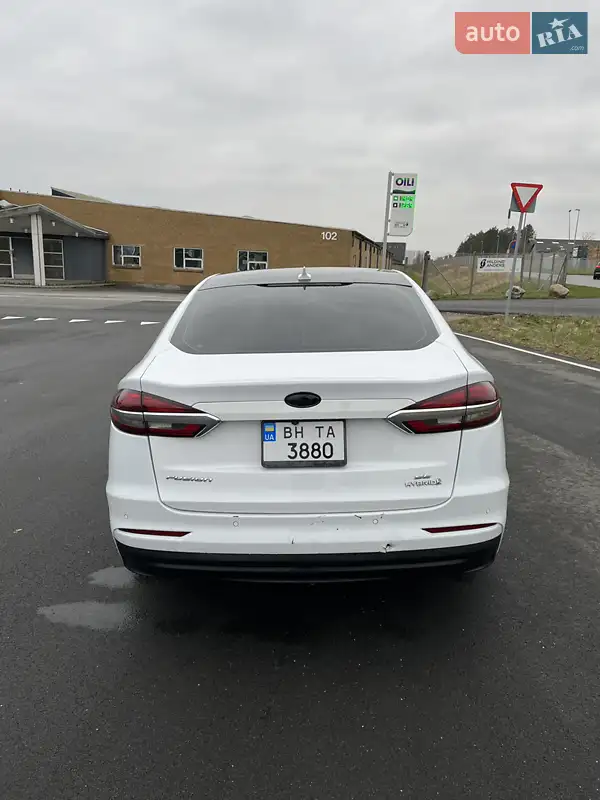 Ford Fusion 2019 VIN 3FA6P0LU2KR220401 фото оголошення 5 з 68