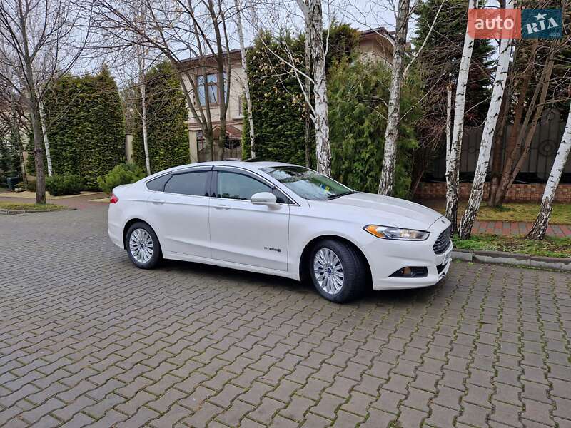 Седан Ford Fusion 2013 в Одессе