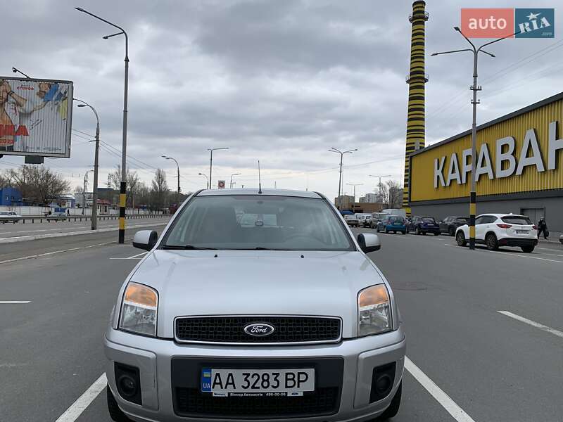 Хетчбек Ford Fusion 2011 в Києві