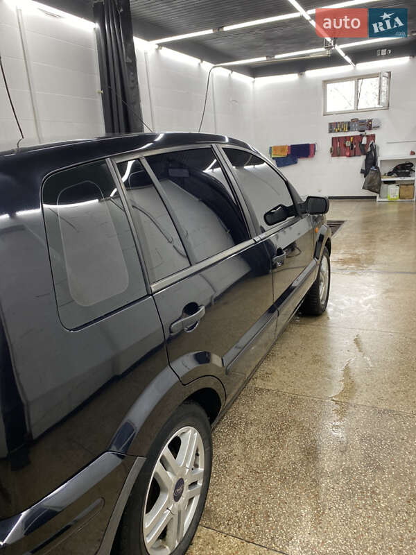 Хетчбек Ford Fusion 2002 в Сумах