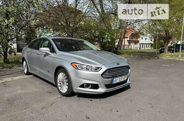 Седан Ford Fusion 2014 в Ужгороде