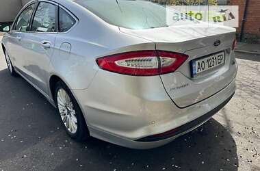 Седан Ford Fusion 2014 в Ужгороде