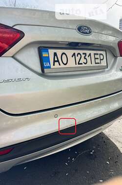 Седан Ford Fusion 2014 в Ужгороде