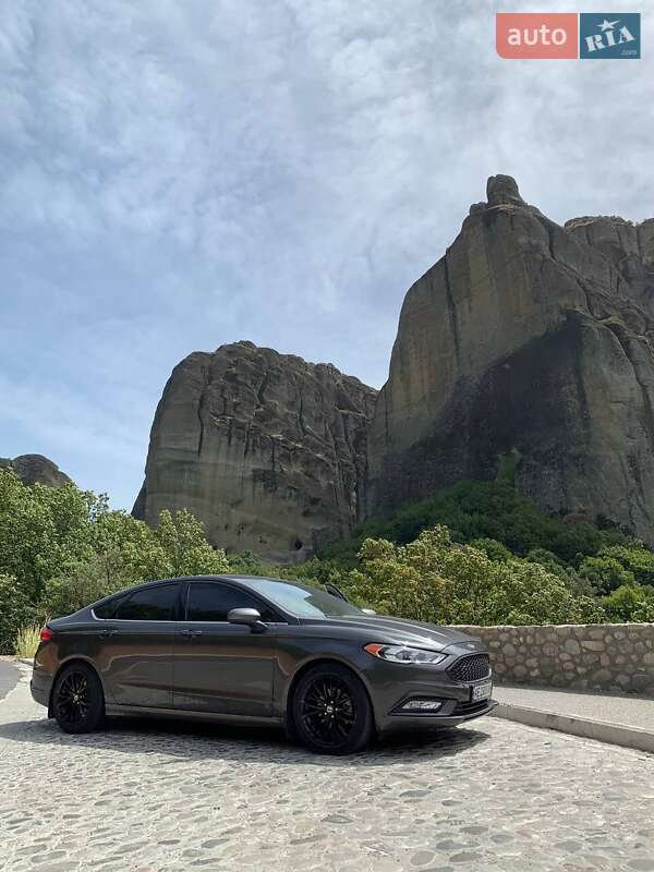 Седан Ford Fusion 2016 в Днепре