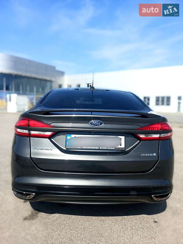 Седан Ford Fusion 2016 в Днепре