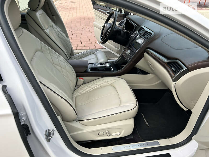 Седан Ford Fusion 2016 в Ивано-Франковске