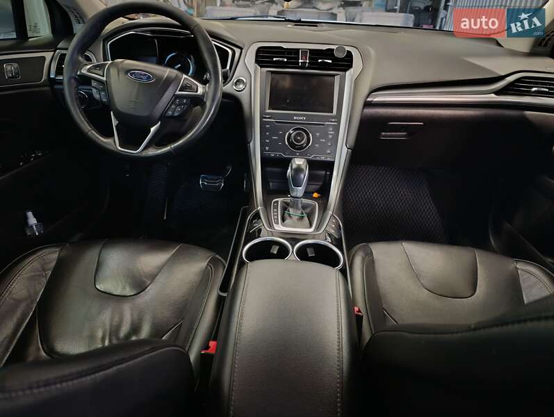 Седан Ford Fusion 2013 в Одессе