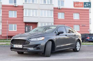 Седан Ford Fusion 2019 в Виннице
