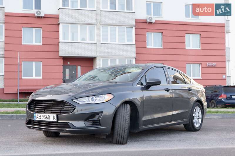 Седан Ford Fusion 2019 в Виннице