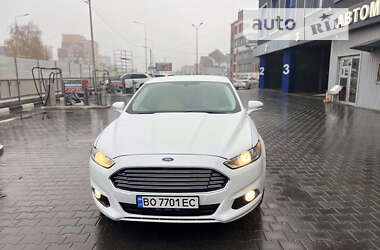 Седан Ford Fusion 2015 в Тернополі